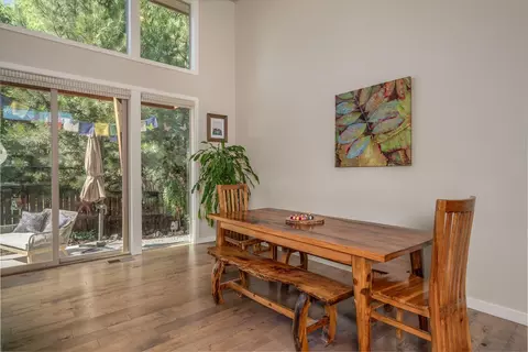 63149 Iner Loop, Bend, OR 97701 photo 11