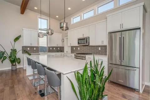 63149 Iner Loop, Bend, OR 97701 photo 7