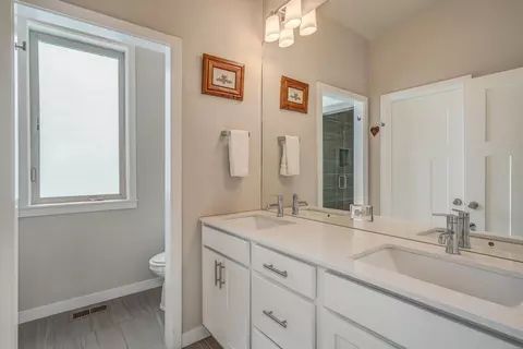 63149 Iner Loop, Bend, OR 97701 photo 16