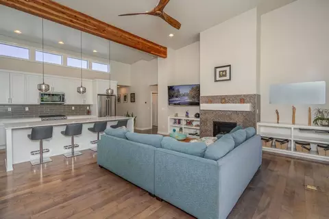 63149 Iner Loop, Bend, OR 97701 photo 13