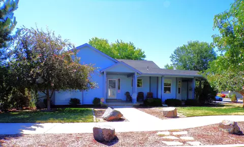 903 NE Hudspeth Ln, Prineville, OR 97754