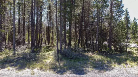 56620 Solar Dr, Bend, OR 97707 photo 9