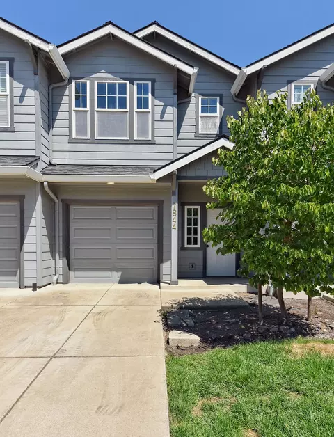 7844 Phaedra Ln, White City, OR 97503