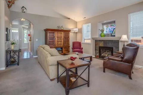63387 Lamoine Ln, Bend, OR 97701 photo 7