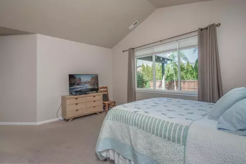 63387 Lamoine Ln, Bend, OR 97701 photo 16