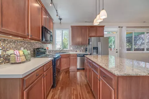 63387 Lamoine Ln, Bend, OR 97701 photo 11