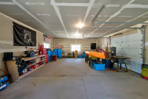 67160 Harrington Loop Rd, Bend, OR 97703 photo 17