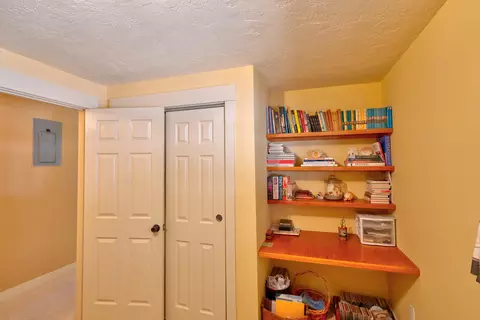 67160 Harrington Loop Rd, Bend, OR 97703 photo 12