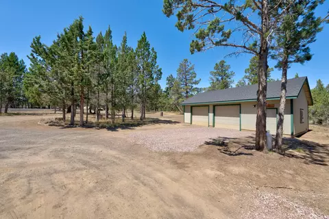 67160 Harrington Loop Rd, Bend, OR 97703 photo 16