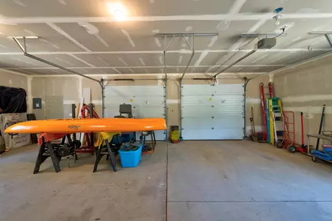 67160 Harrington Loop Rd, Bend, OR 97703 photo 18