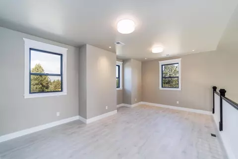 62806 Montara Dr, Bend, OR 97701 photo 77