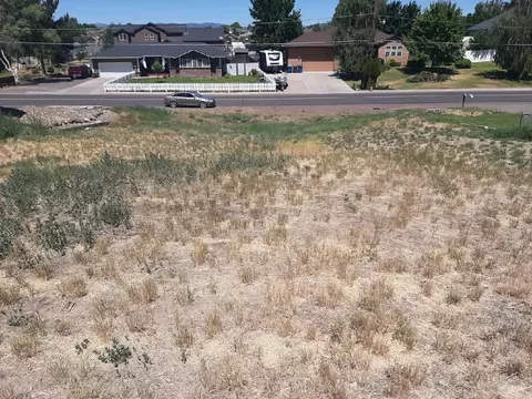 NE Loper Avenue, Prineville, OR 97754