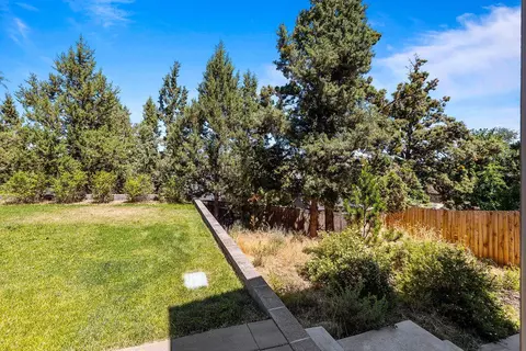 63138 Pikes Ct, Bend, OR 97701 photo 32