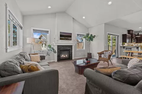 63138 Pikes Ct, Bend, OR 97701 photo 6