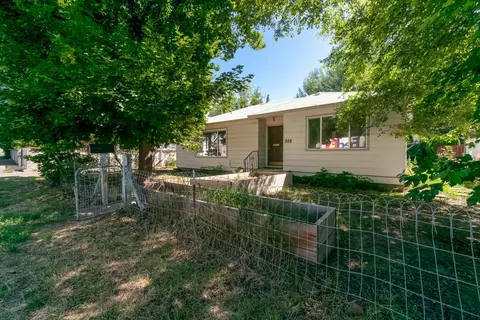 268 SE Dunham St, Prineville, OR 97754