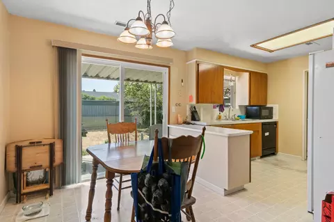 420 Freeman Rd, Central Point, OR 97502 photo 9