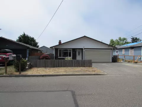 1060 Crocker St, Coos Bay, OR 97420