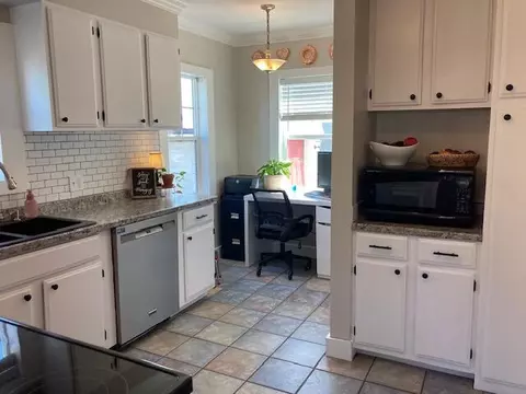 313 E Main St, John Day, OR 97845 photo 4