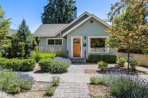 1014 NW Columbia St, Bend, OR 97703