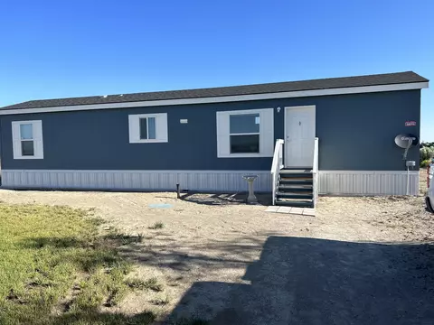 87129 Cypress Ln, Christmas Valley, OR 97641