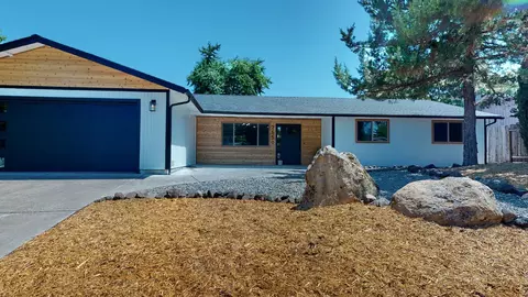 2550 Fontaine Cir, Medford, OR 97504