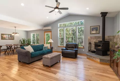 2408 Stringer Gap Rd, Grants Pass, OR 97527 photo 5