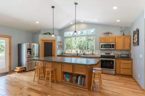 2408 Stringer Gap Rd, Grants Pass, OR 97527 photo 10