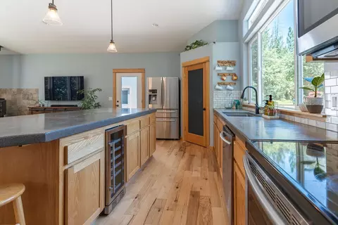 2408 Stringer Gap Rd, Grants Pass, OR 97527 photo 12
