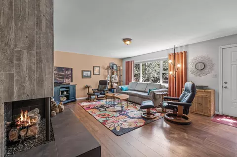 643 NE 10th St, Bend, OR 97701 photo 4