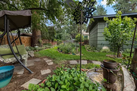 643 NE 10th St, Bend, OR 97701 photo 27