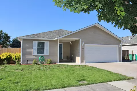 5613 Kellal Ln, Klamath Falls, OR 97603