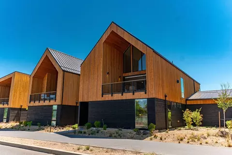61282 Meeks Trl, Bend, OR 97702