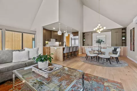 61282 Meeks Trl, Bend, OR 97702 photo 6