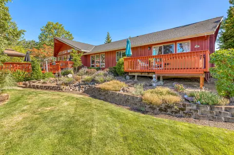 315 Pair-a-dice Ranch Rd, Jacksonville, OR 97530