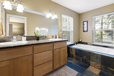 19830 Copernicus Ave, Bend, OR 97702 photo 16