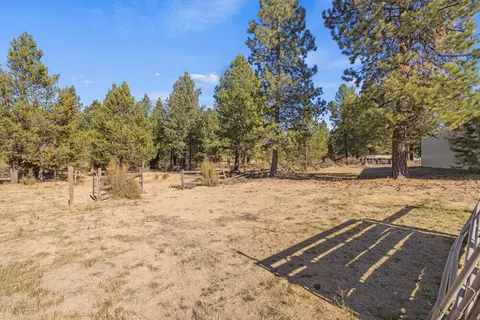 1675 Bronco Ln, Chiloquin, OR 97624 photo 11