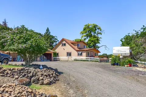 3280 E Antelope Rd, Eagle Point, OR 97524 photo 8