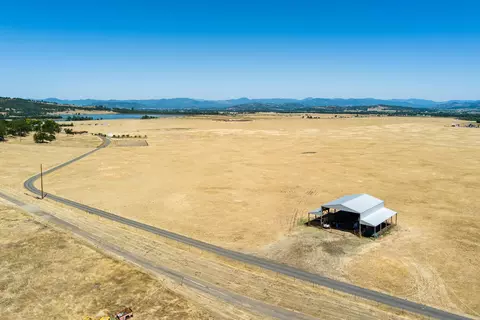 3280 E Antelope Rd, Eagle Point, OR 97524 photo 6