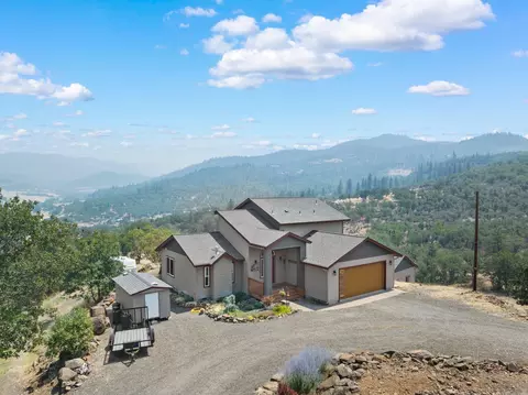 1486 Craiglea Dr, Eagle Point, OR 97524 photo 6