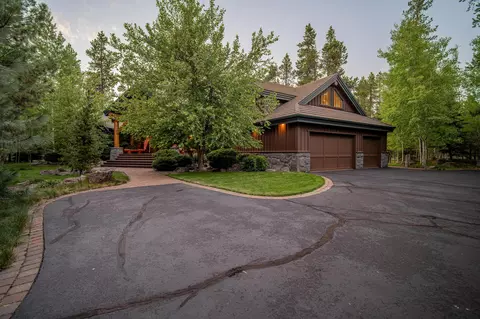 56770 Nest Pine Dr, Bend, OR 97707 photo 56