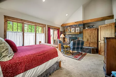 56770 Nest Pine Dr, Bend, OR 97707 photo 16