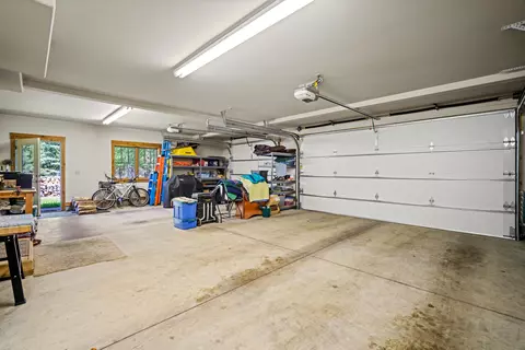 56770 Nest Pine Dr, Bend, OR 97707 photo 32