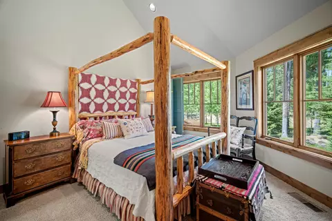 56770 Nest Pine Dr, Bend, OR 97707 photo 25