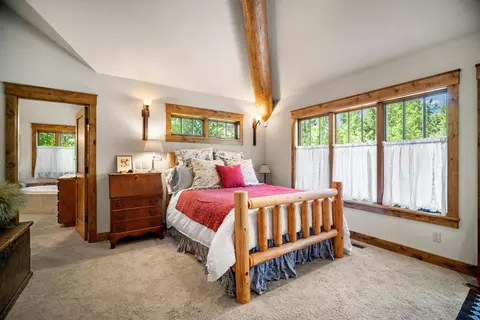 56770 Nest Pine Dr, Bend, OR 97707 photo 15