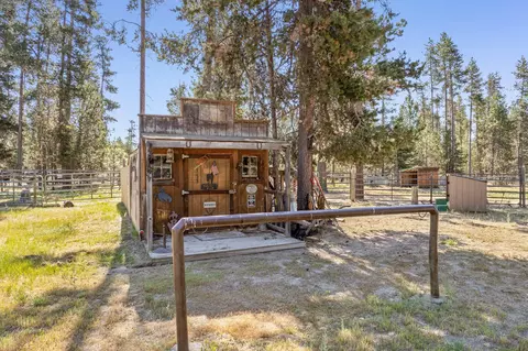 15431 Emerald Dr, La Pine, OR 97739 photo 23