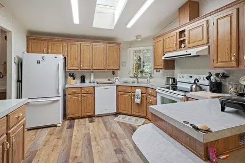15431 Emerald Dr, La Pine, OR 97739 photo 9