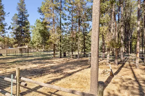 15431 Emerald Dr, La Pine, OR 97739 photo 25