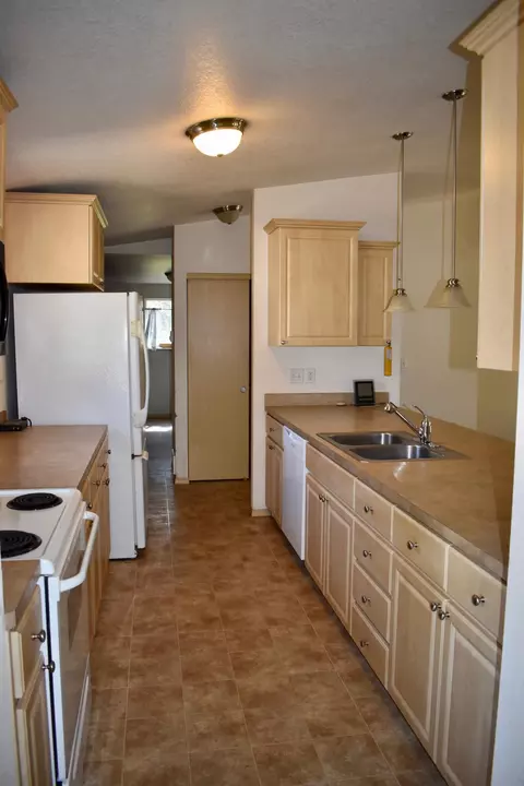 16181 Alpine Dr, La Pine, OR 97739 photo 10