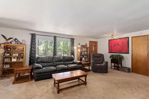 1436 Marcy Loop Rd, Grants Pass, OR 97527 photo 12