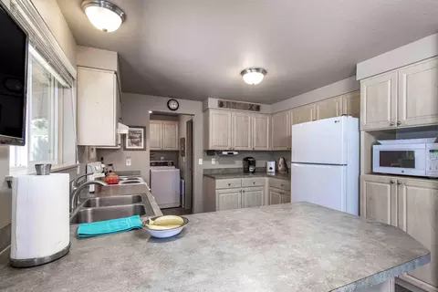 52117 Pine Forest Dr, La Pine, OR 97739 photo 7